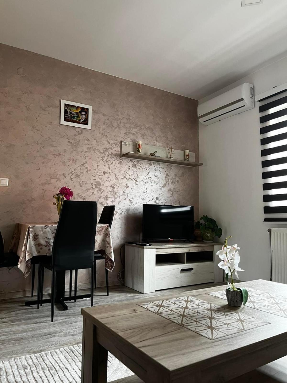 Apartmani Nikolic Visegrad Bilik gambar